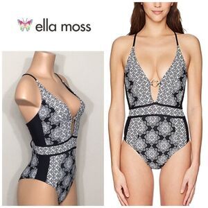 Medallion print plunge swimsuit. RUNS SMALL. NWOT